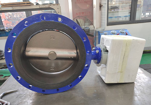 山東某公司采購般德中線雙法蘭蝶閥產品